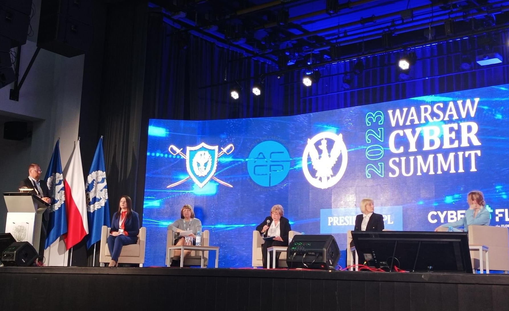 Під час панельної дискусії «Війна та кібервійна в Україні»